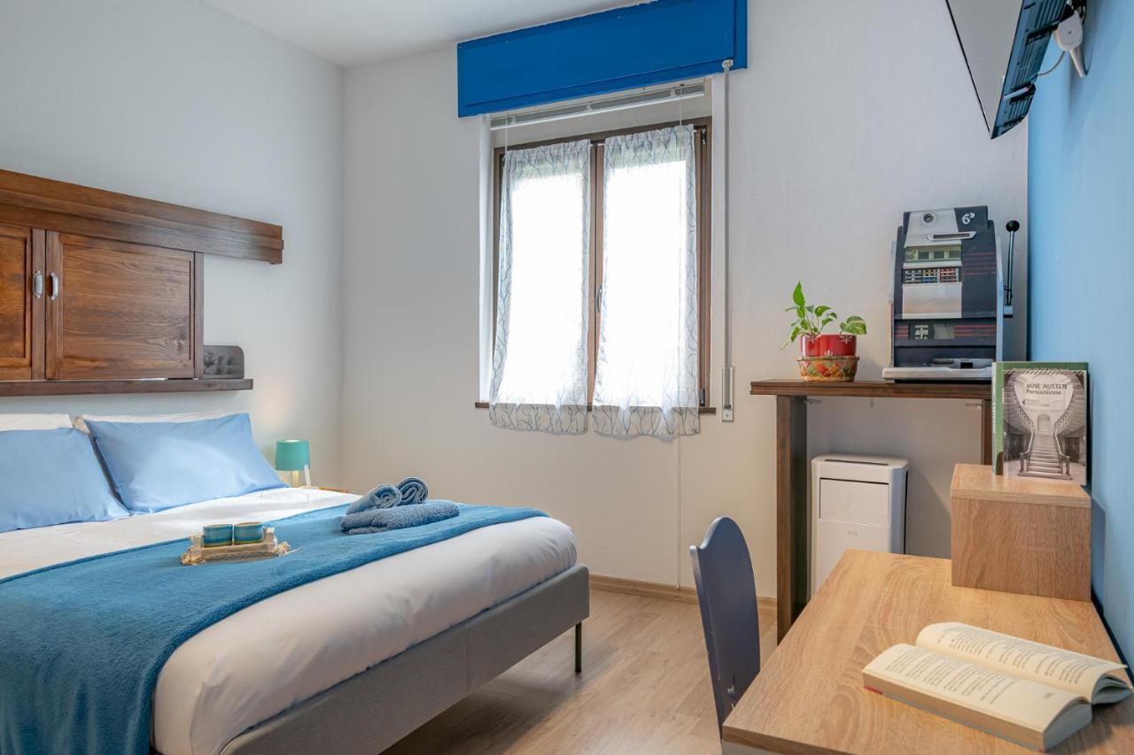 Bilocale Blue Relax Appartement Erba Buitenkant foto