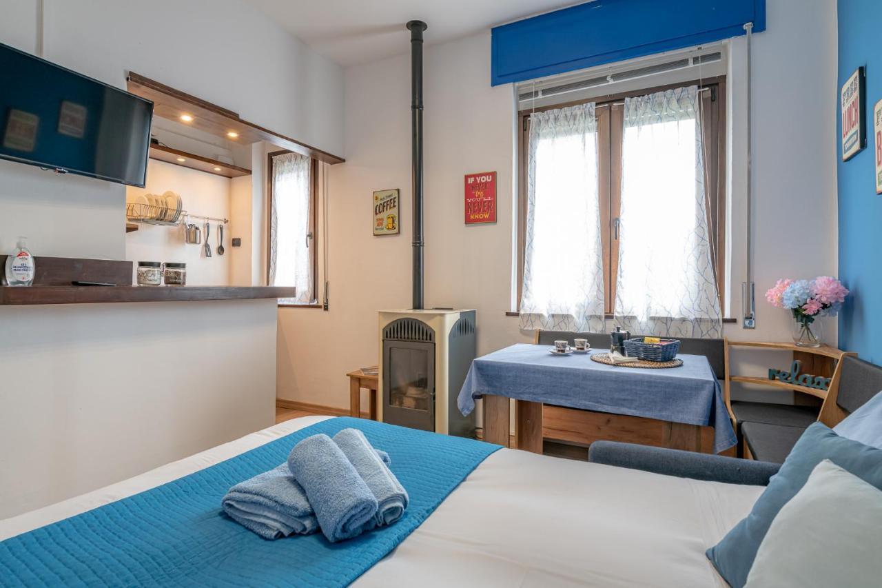 Bilocale Blue Relax Appartement Erba Buitenkant foto